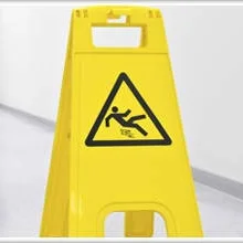 Resbalónes, Tropiezos y Caídas