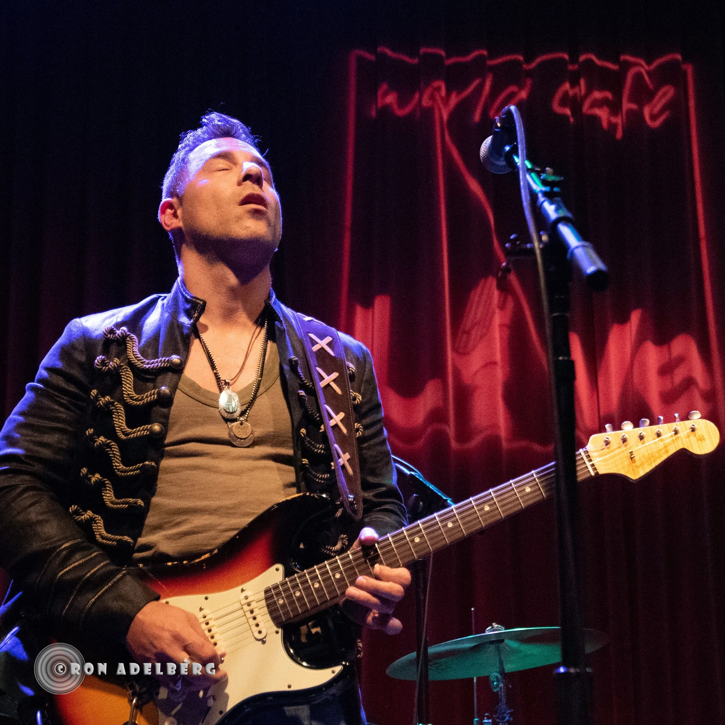 James  Pace - Bringing Hope and Emotion to the audience with every song