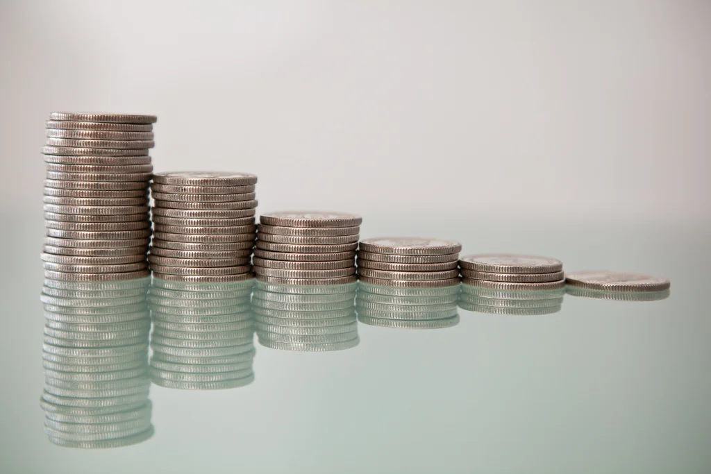 Sometimes your washing machine or car breaks down, or maybe your gas bill is higher than you expected. Sometimes you just take your eye off the ball financially. Whatever the reason, and it can happen often, you find yourself left with almost nothing in the bank. And, you ask yourself 'how long to payday?'.