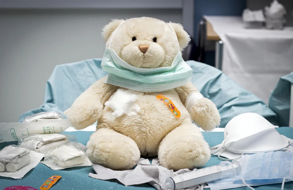 If you believe there has been injustice or hardship because a health organisation has not acted properly or fairly or you received a poor service and they've not put things right, what do you do? If you are not happy with the medical treatment that has been provided to you or a member of family you are legally entitled to have your concerns investigated and to receive a full response from the healthcare provider - Dentist, GP, Optician, pharmacist or private health care body.