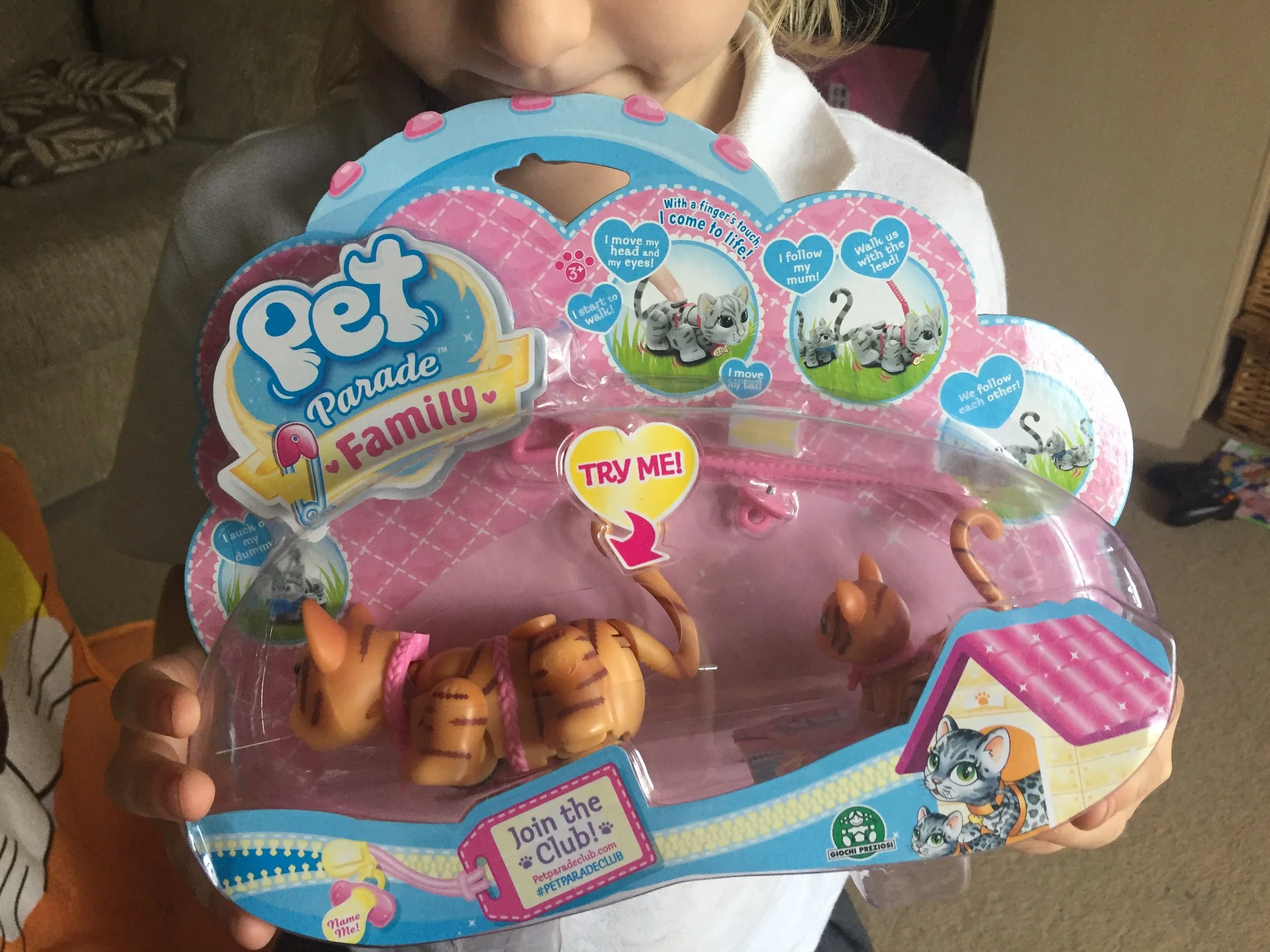 Pet Parade Family Mum and Baby from Flair