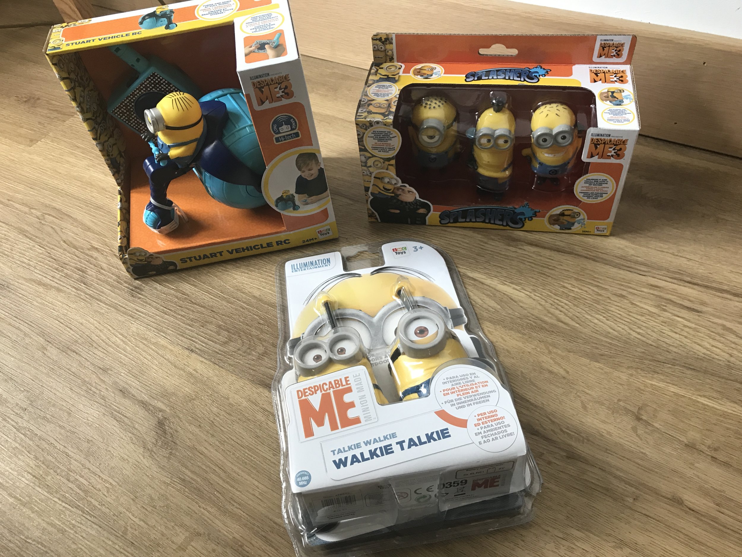 Despicable Me 3 Splashers, Stuart Vehicle RC and Walkie Talkies