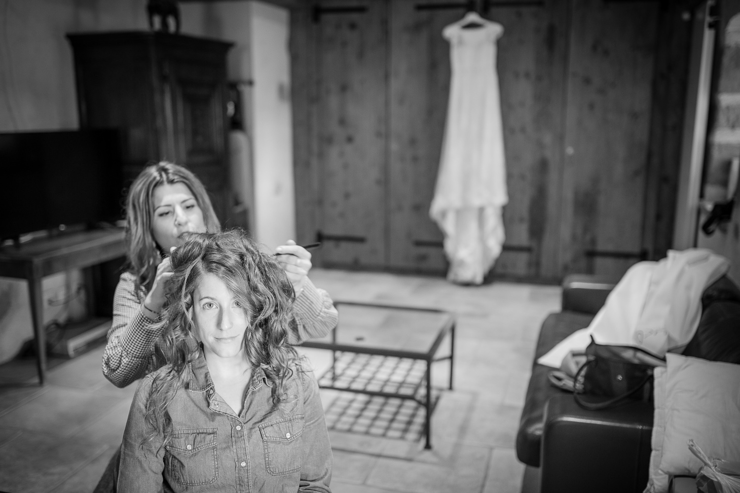 Coiffure de la mariée, porte des Iris, Vaud, Photographe Mariage Lausanne