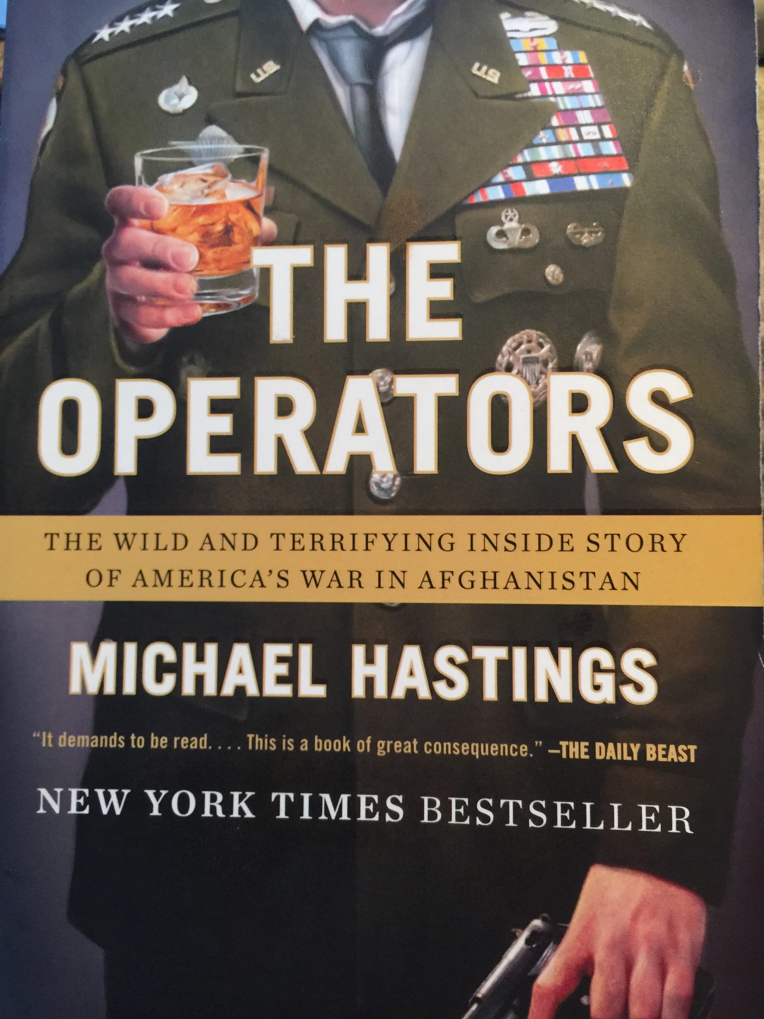 'War Machine' , the NETFLIX original film,was adapted from the Michael Hastings' book 'The Operators' by writer/ director David Michôd ('Animal Kingdom' and 'The Rover').