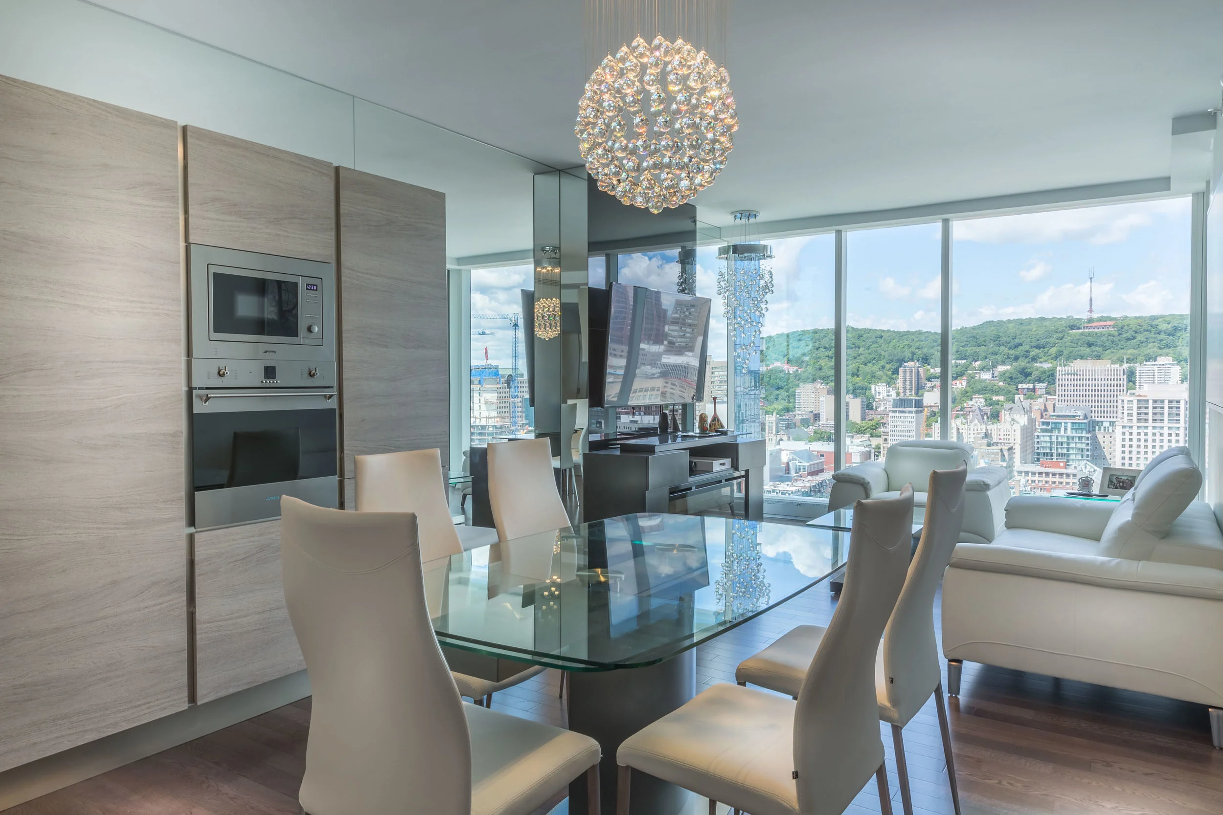 Tour des Canadiens-Montreal Real Estate Photographer.jpg