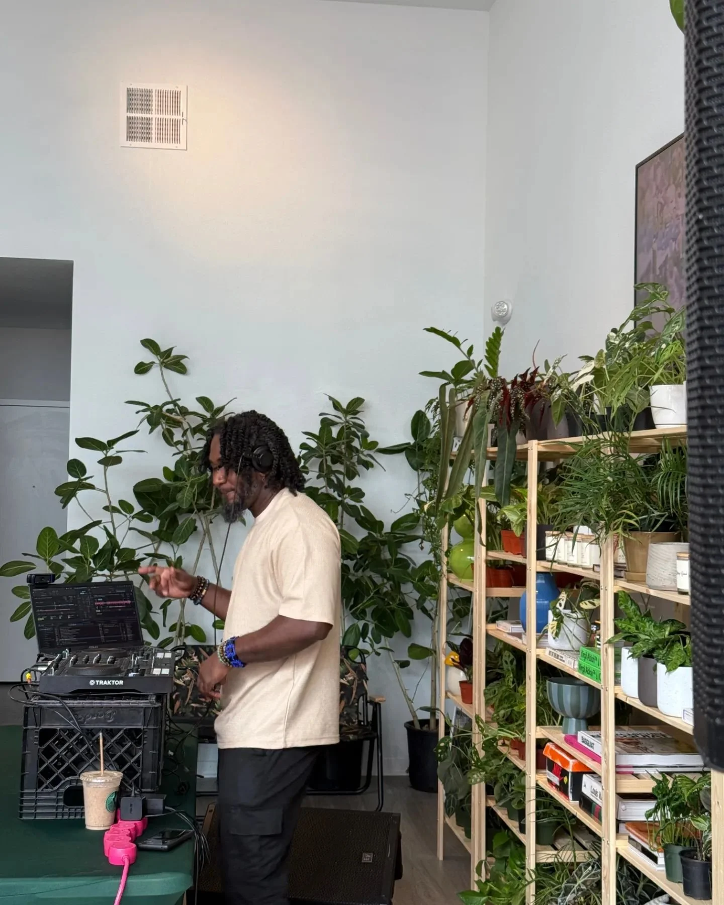 Follow me to a place where we can be free ❤️

📸: @nutmegliver | @greenducks.ps