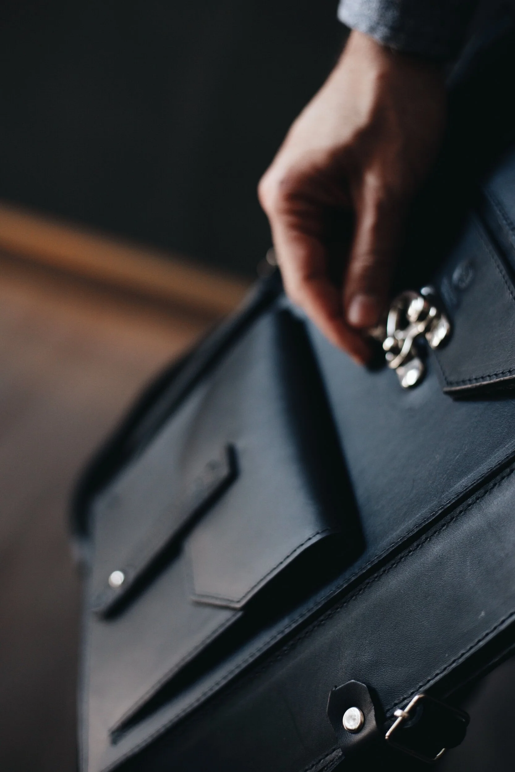 56C904F3-8C6A-410D-B4E3-0D6703013DCF