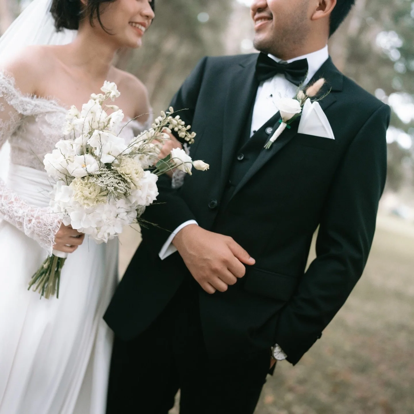 A gentle, love-filled way to end 2025.
This micro wedding reminded us why we do what we do! Creating flowers for moments that feel real, intimate, and full of heart. Forever grateful to be part of days like this.

Bride: @tasyariuna