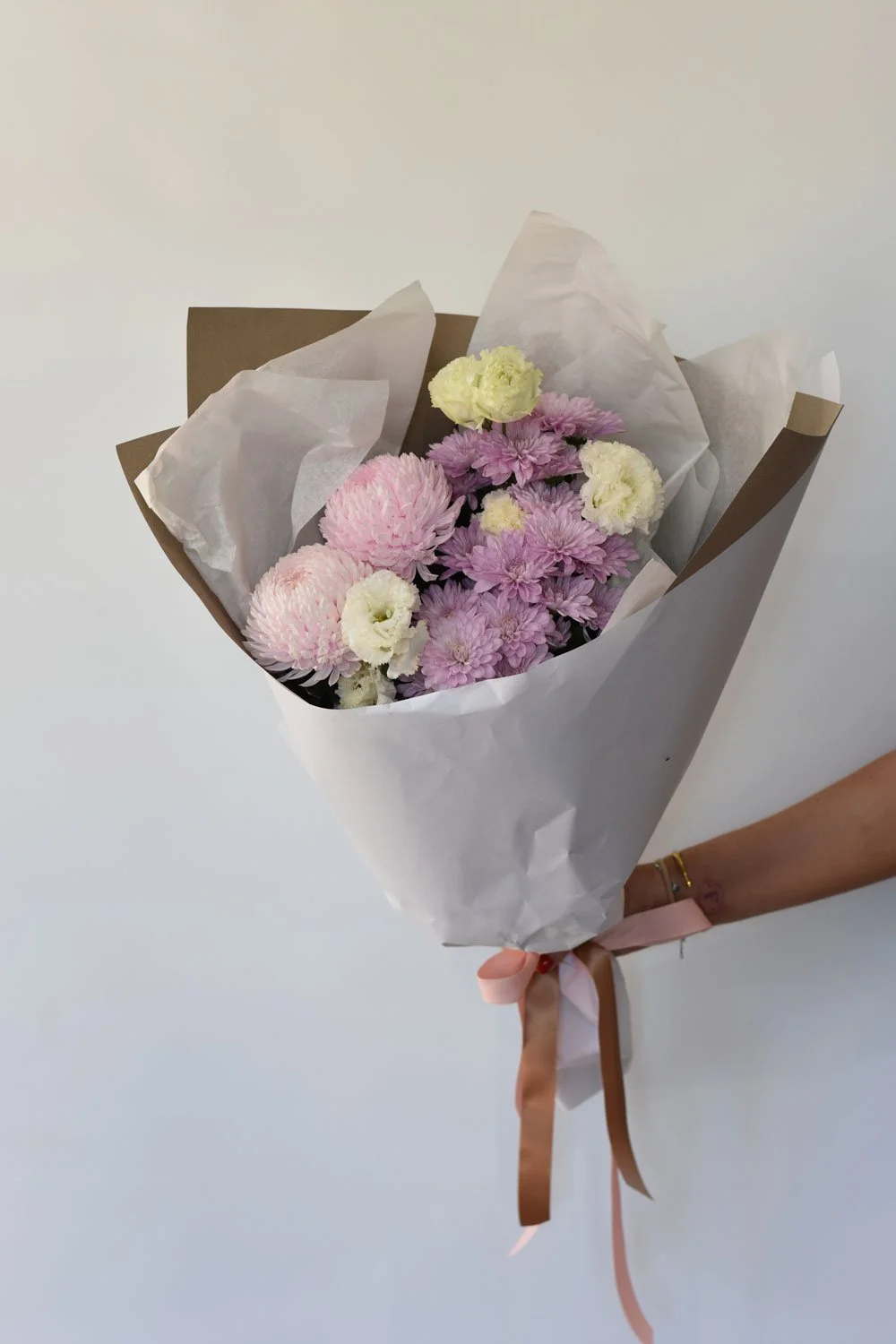 “mothers-day-chrysanthemum-bouquet-soft-pink-flowers