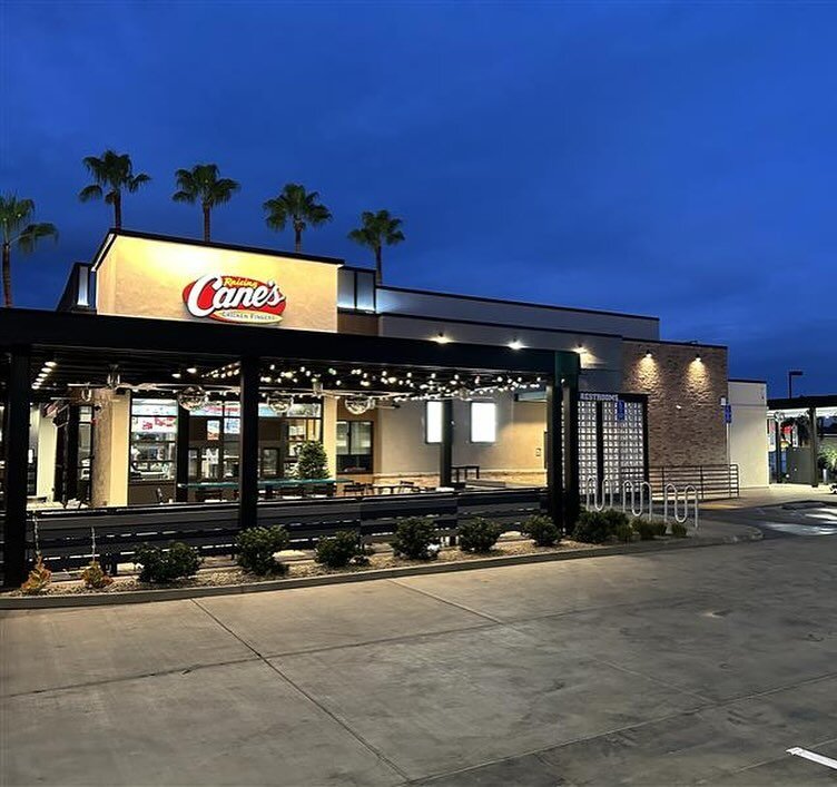 Another outstanding @raisingcanes done in @cityofimperialbeach this one gives all the coastal vibes and is sure to be a hit in the community. Thank you to @parkway.construction for another well run project. Great job @j_thoming for running this one a