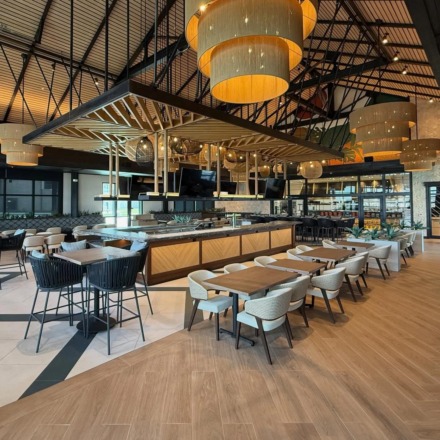We've wrapped up the Gaylord Marzul Restaurant project! Located near the pool at Gaylord Pacific Hotel and Resort, this outbuilding is now complete. Appreciate the trust, @arco_murray! @gaylordpacificofficial