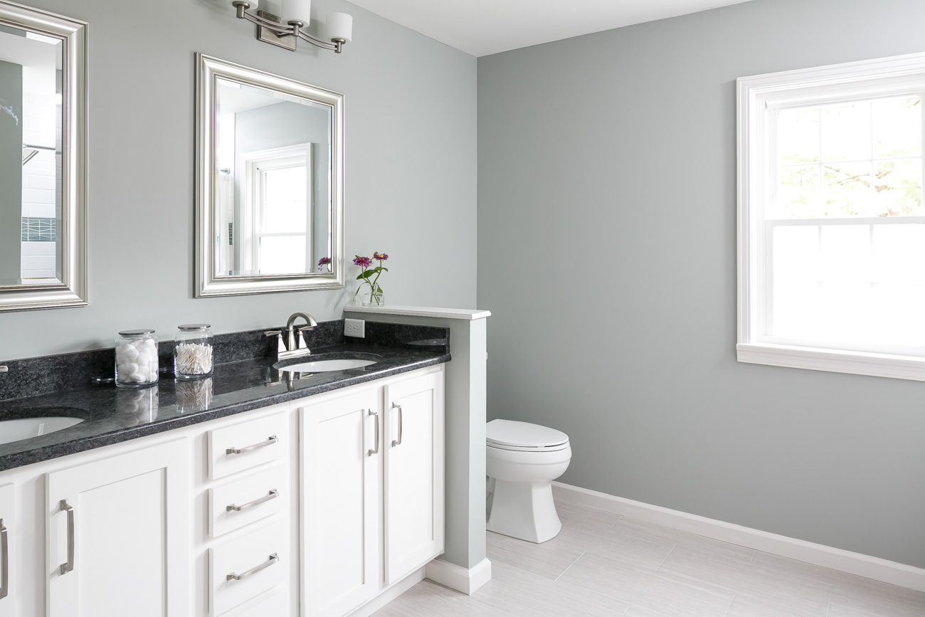 Daleview #3 hall bath