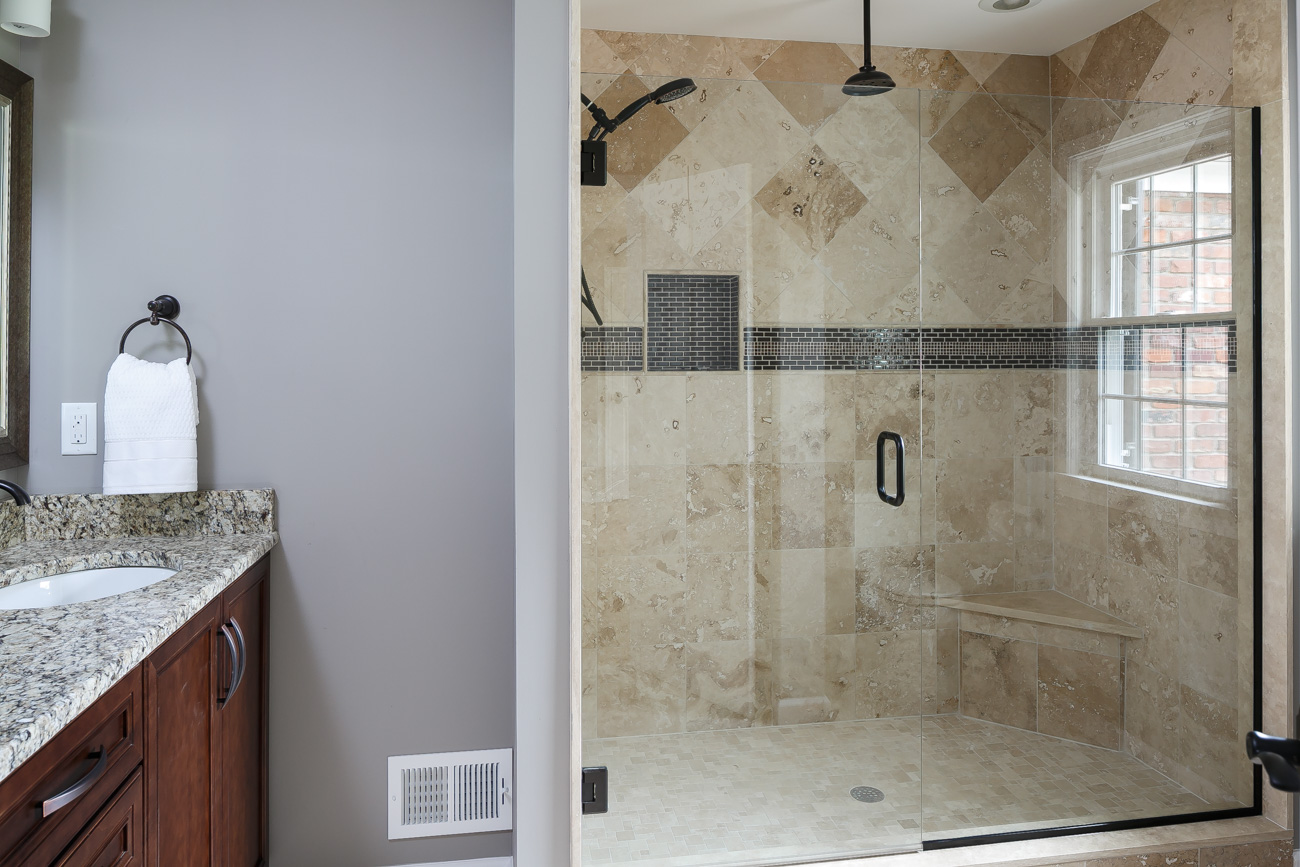 Daleview #3 Master Bathroom
