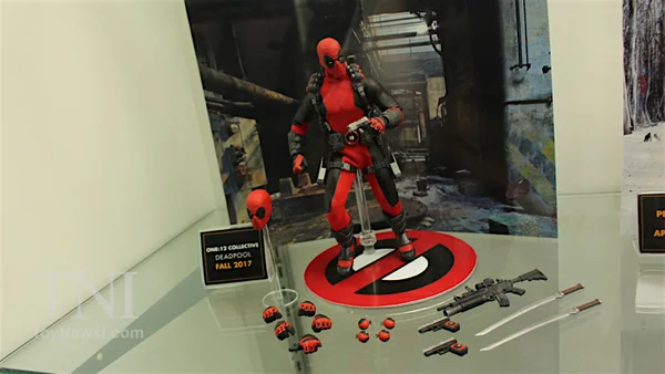 69f99-nytf17_mezco31__scaled_600.jpg