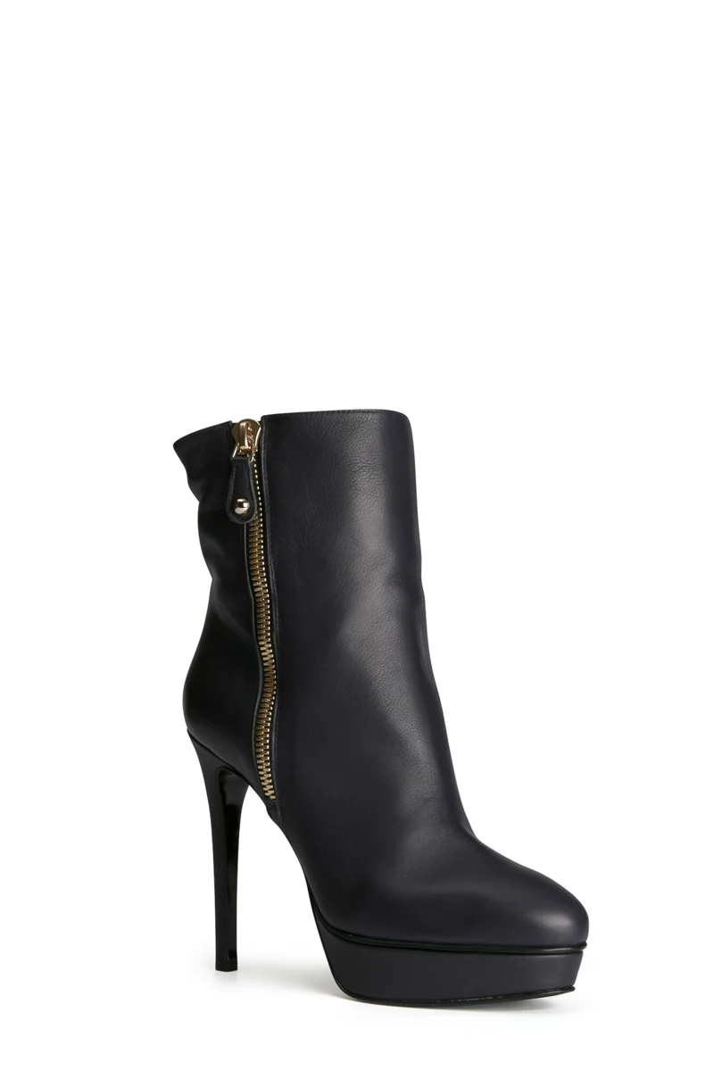 AG winter shoes-2.jpg