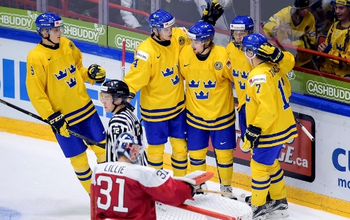 Asplund (3rd from the right) and Nylander (2nd from left) have history of playing together. 
