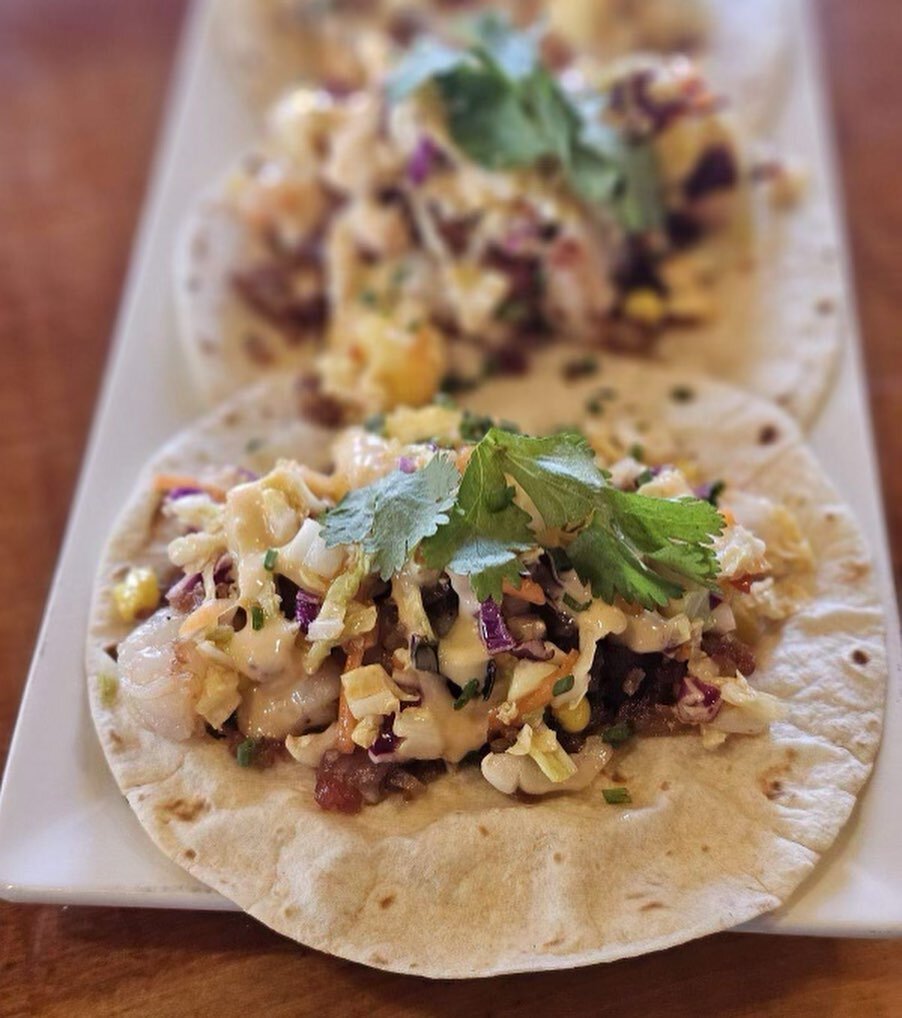 Shrimp Tacos 🦐 for special this weekend and Nerdy Nuts is back on tap.! 🍺❤️

See you in the #taproom @stiggsbrewery 🍻 

#craftbeer #craftbeerlover #craftbeerlife #shrimptacos #brewpub #brewpublife #michiganbrewery #craftbrewery #boynecity #boyneci