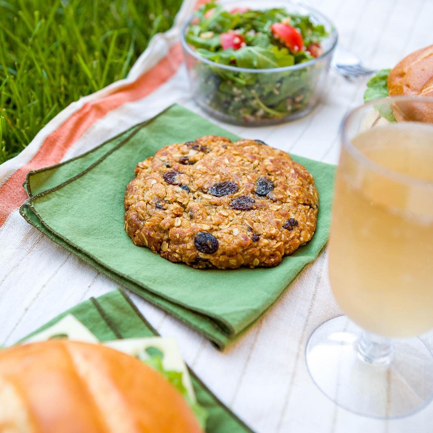 @northwestexpressions recently launched some new products and I really enjoyed taking these product shots of their monster cookies. The cookies are good too 😉 

.
.
Styled by @wcluse 
.
#bigcookie #productphotography #rumraisin 
#picnic #cookiesofin