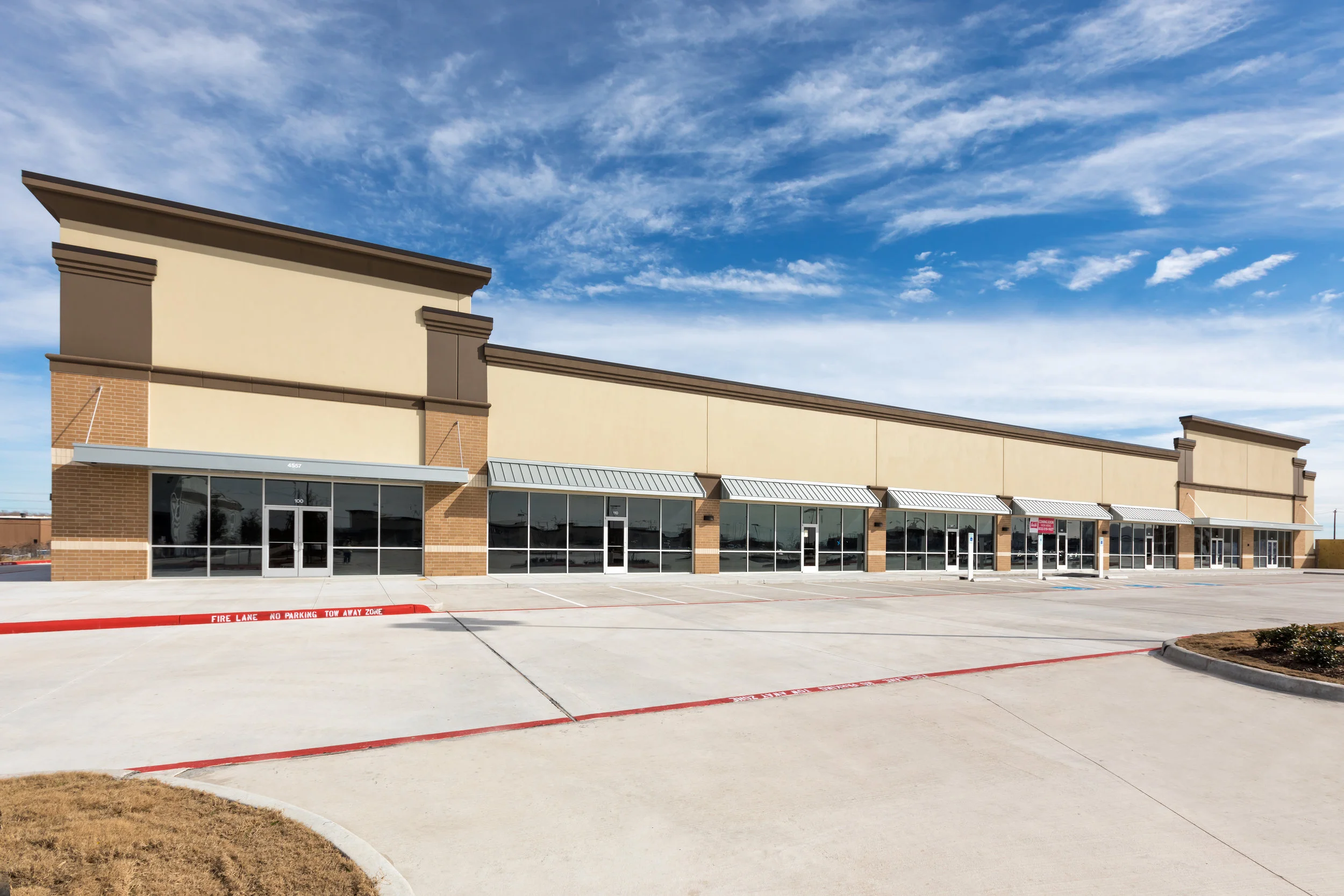 Market at Crenshaw Retail