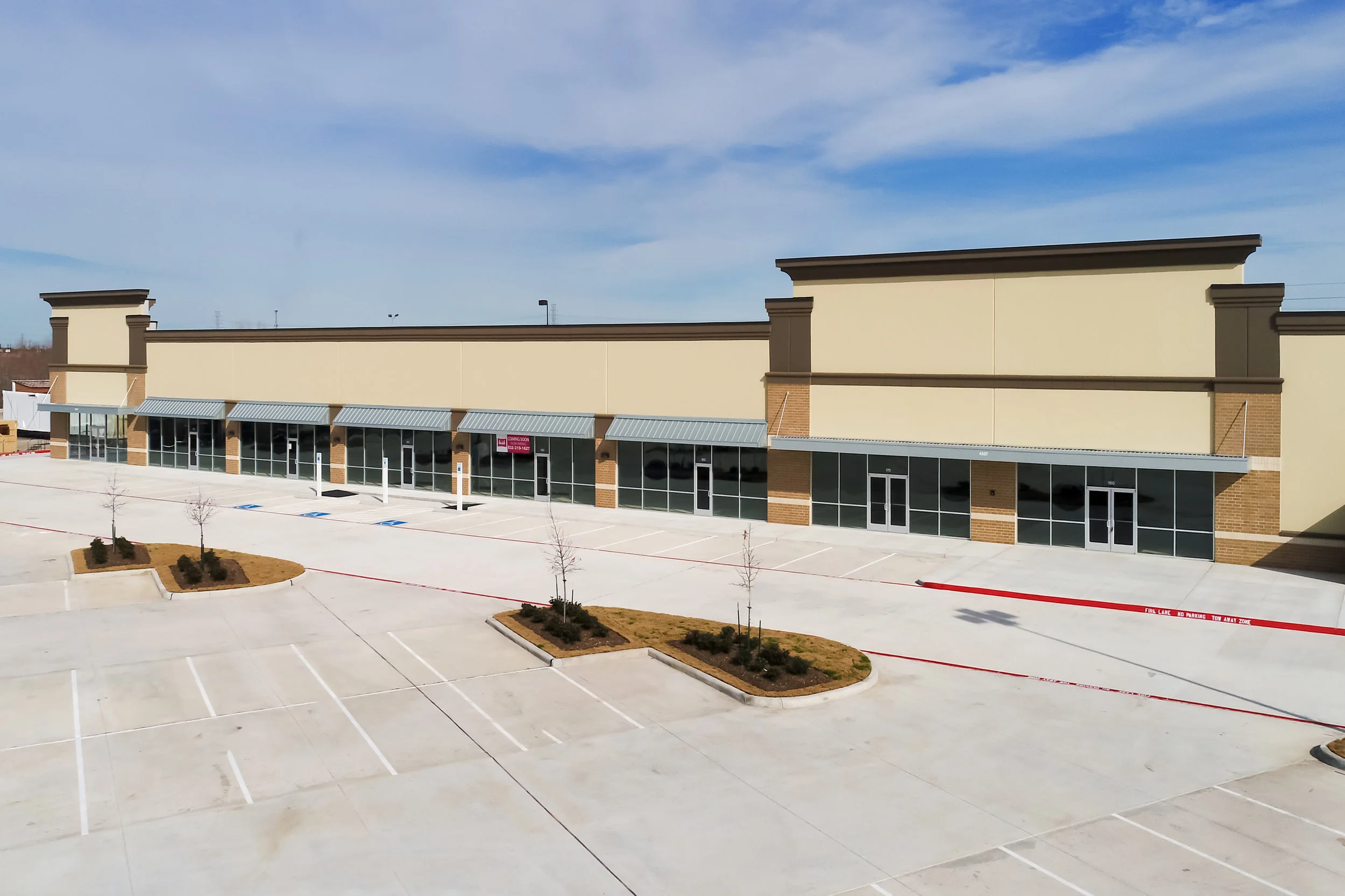 Market at Crenshaw Retail