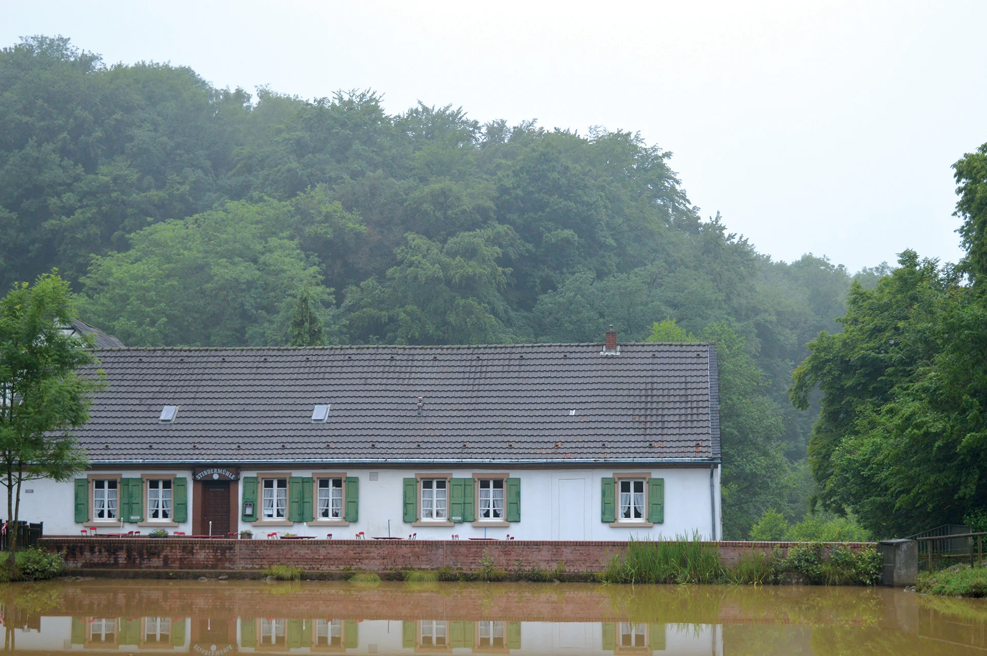 This quiet country mill located in the Stindermühle Valley belies the fact that the surrounding fields hold fragments of artifacts from intense air-to-land battles. Photo by Sven Polkläser.