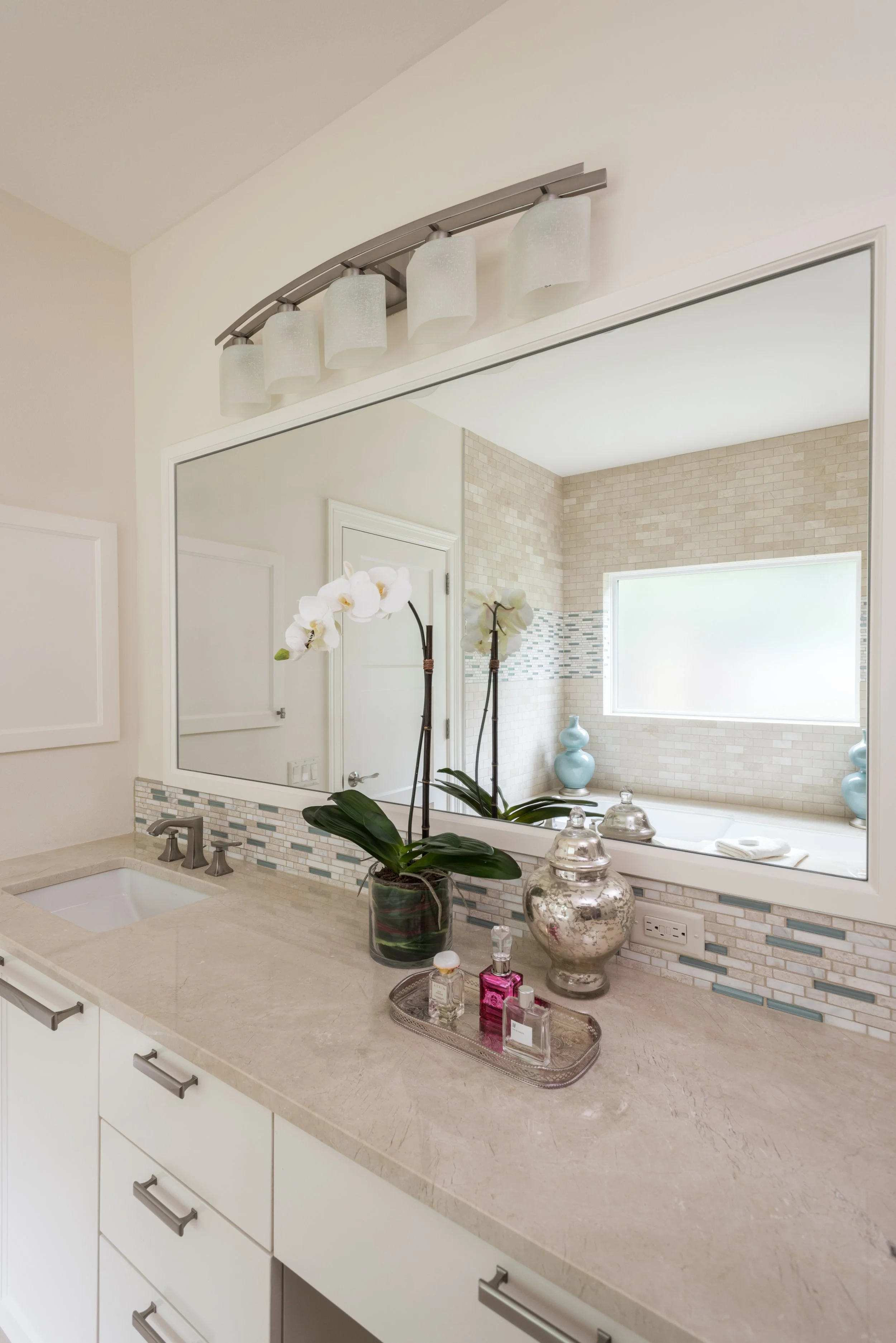 Master Bath Her Side 02 (1).jpg