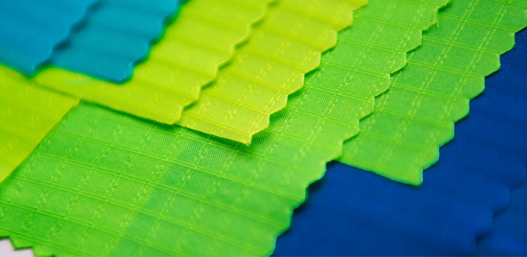 CUSTOM COLORS All 2017 CrazyFly kite colors are custom developed shades supplied exclusively to CrazyFly only.