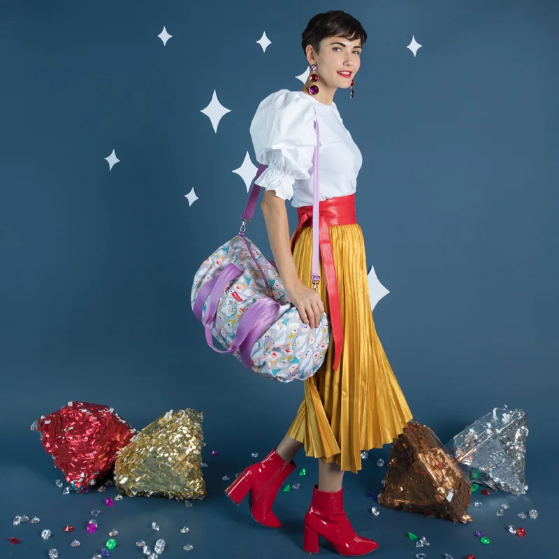The new Harveys duffle bag is making me want to dig dig dig dig through my bank account and give them all of my money!