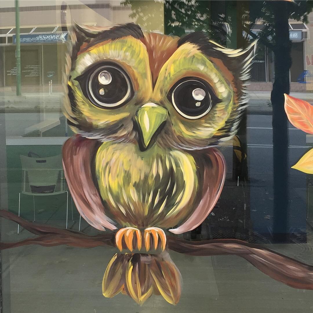 🍂
Fall is here, 
hear the yell Back to school, 
ring the bell Brand new shoes, 
walking blues Climb the fence, 
books and pens
I can tell that we are going to be friends
🎶 #windowpainting #authumncolors🍁🍂🍁🍂🍁🍂😊💕 #owl #mural #authumn #leaves