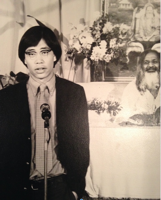 Kelvin Chin with Maharishi Mahesh Yogi in La Antilla, Spain.