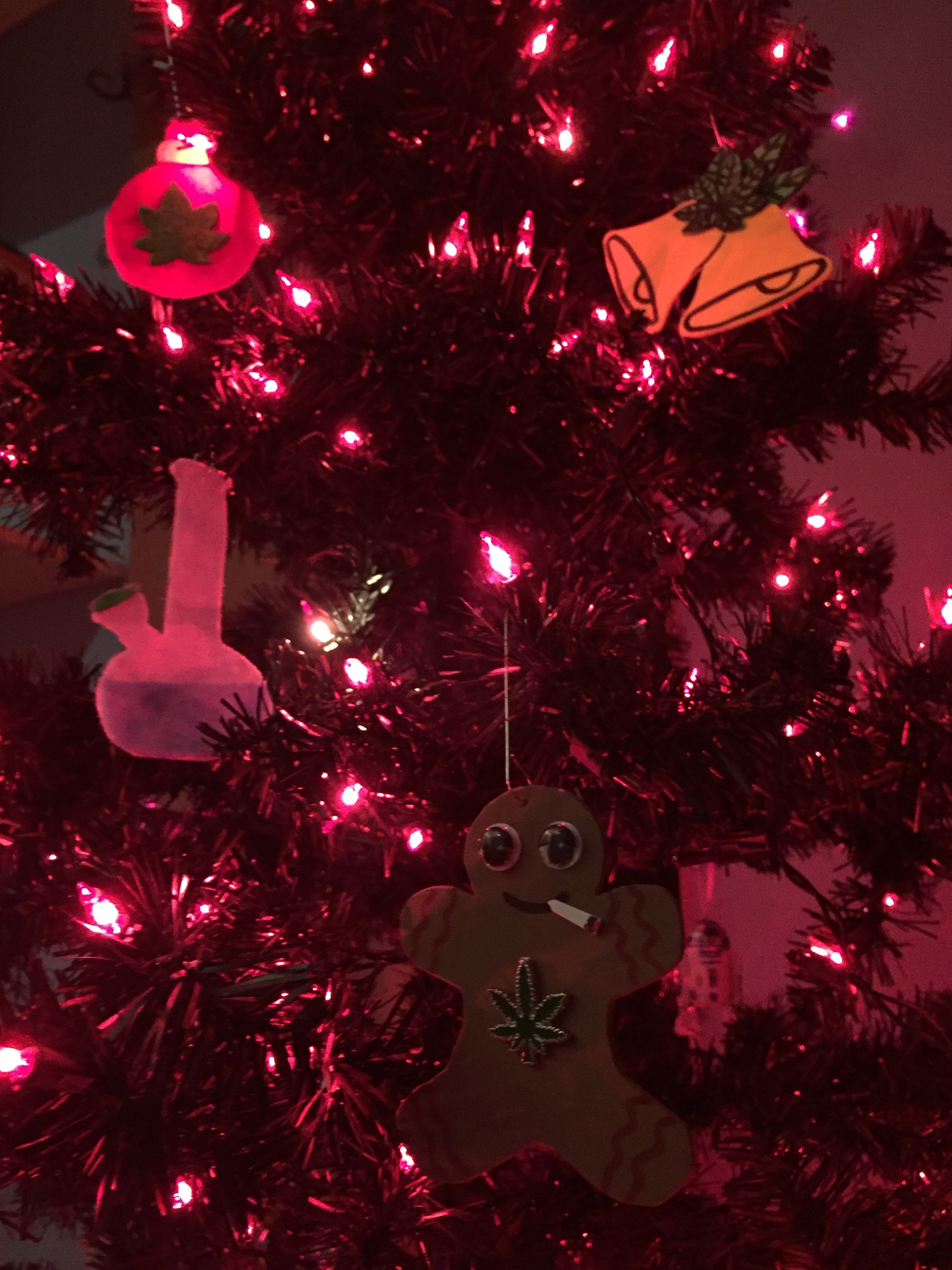 DIY Marijuana Themed Christmas (Kushmas) Ornaments — CHRONIC CRAFTER