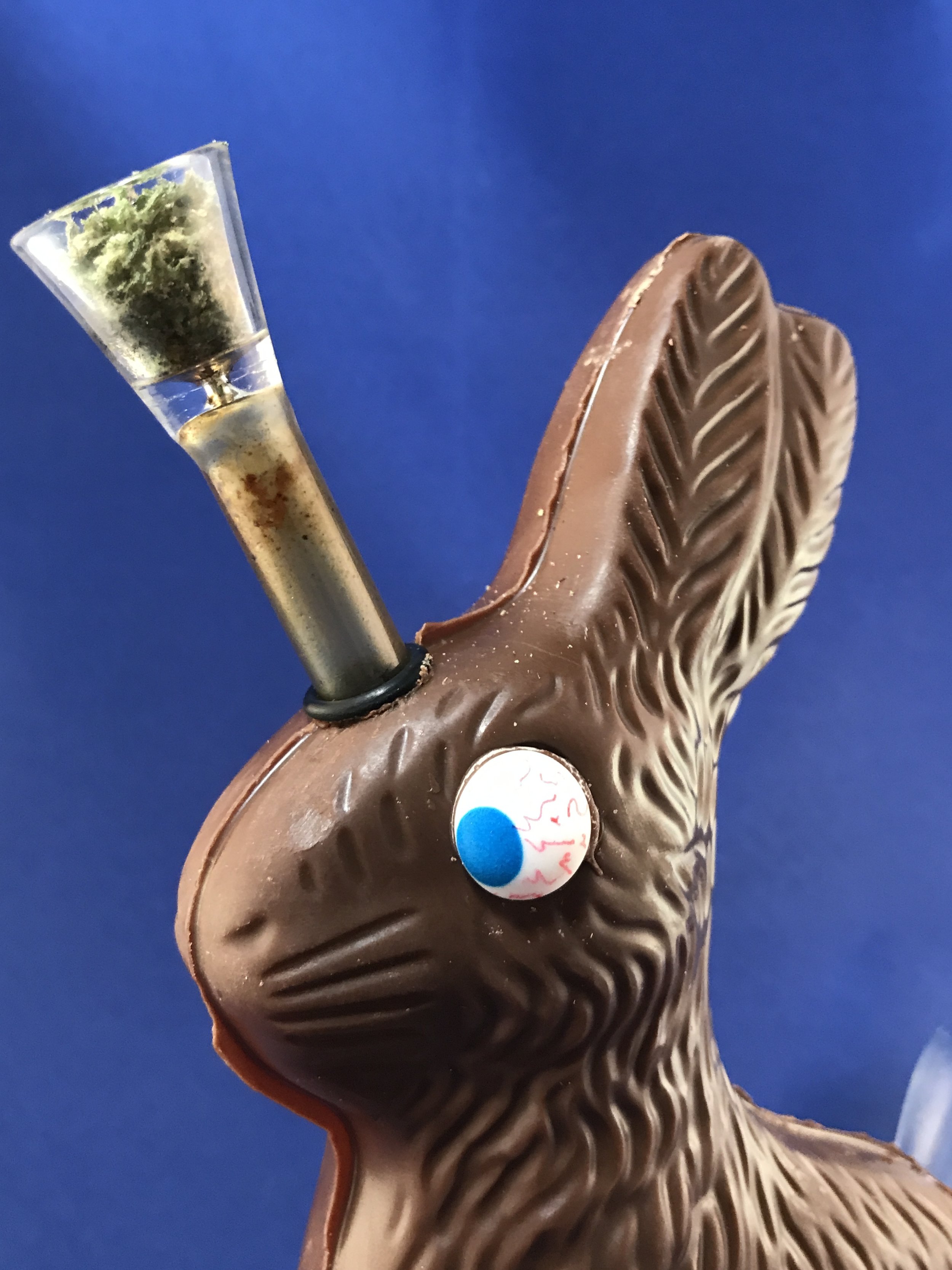 Stoner Crafts: DIY Chocolate Easter Bunny Bong by Chronic Crafter