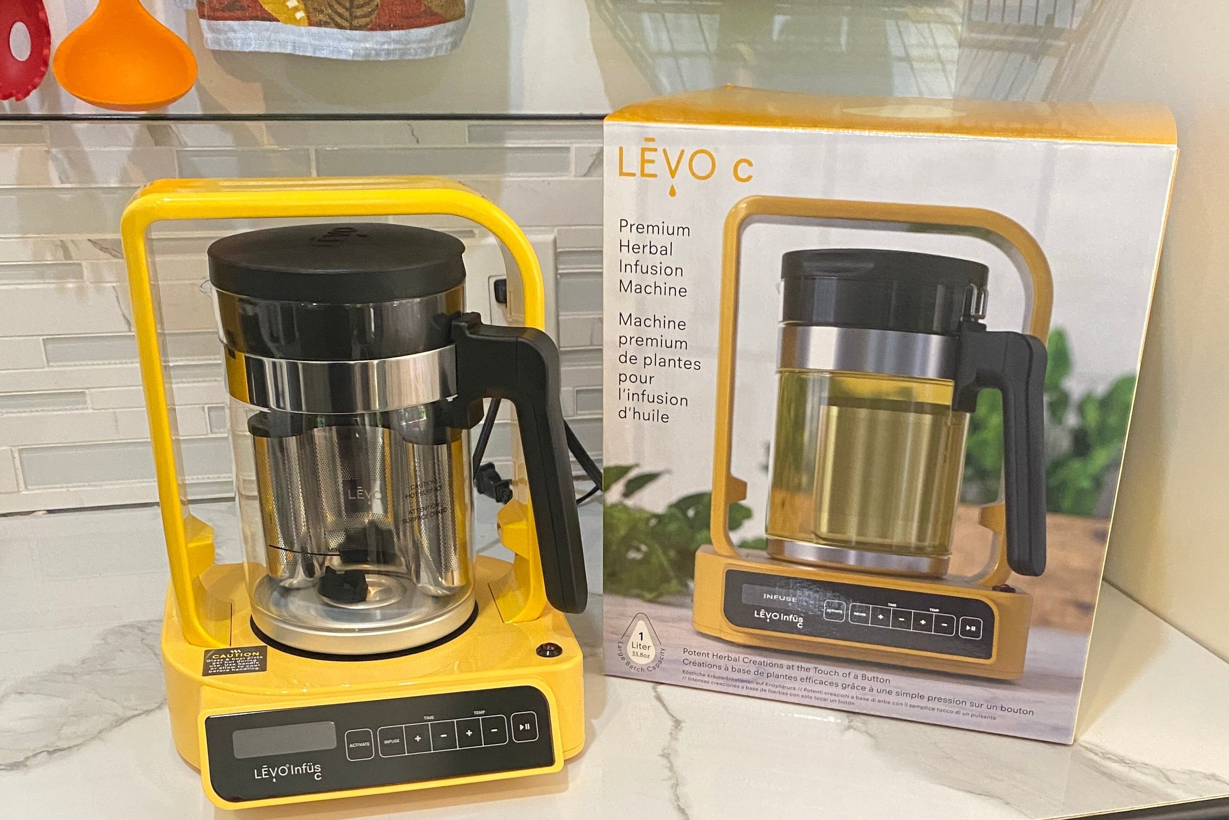 How to Make Big Batches of Cannabis Infused Oil with The New LEVO C (Review)
