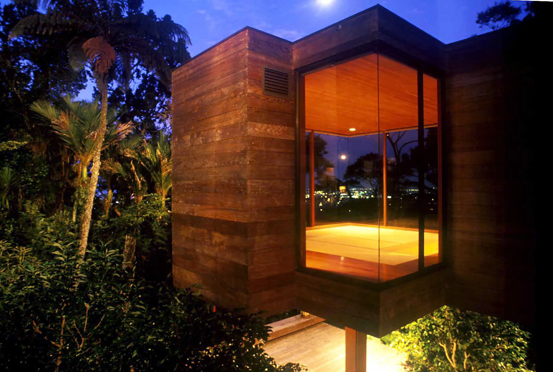 20040218-010 copy.jpg