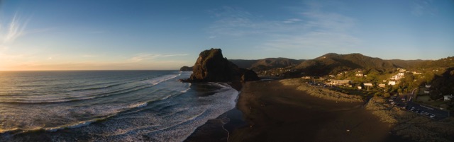Piha2-Pano.jpeg