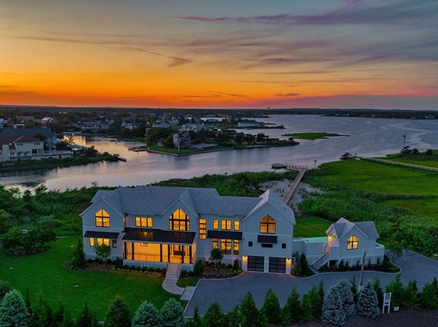 Twilight property shoot, Westhampton #dronephotography #dronecinematography #twilight #realestatemarketing #luxuryhomes #waterfront #oceanfront #property #hamptons #dronephoto #localbusiness #aerial #content