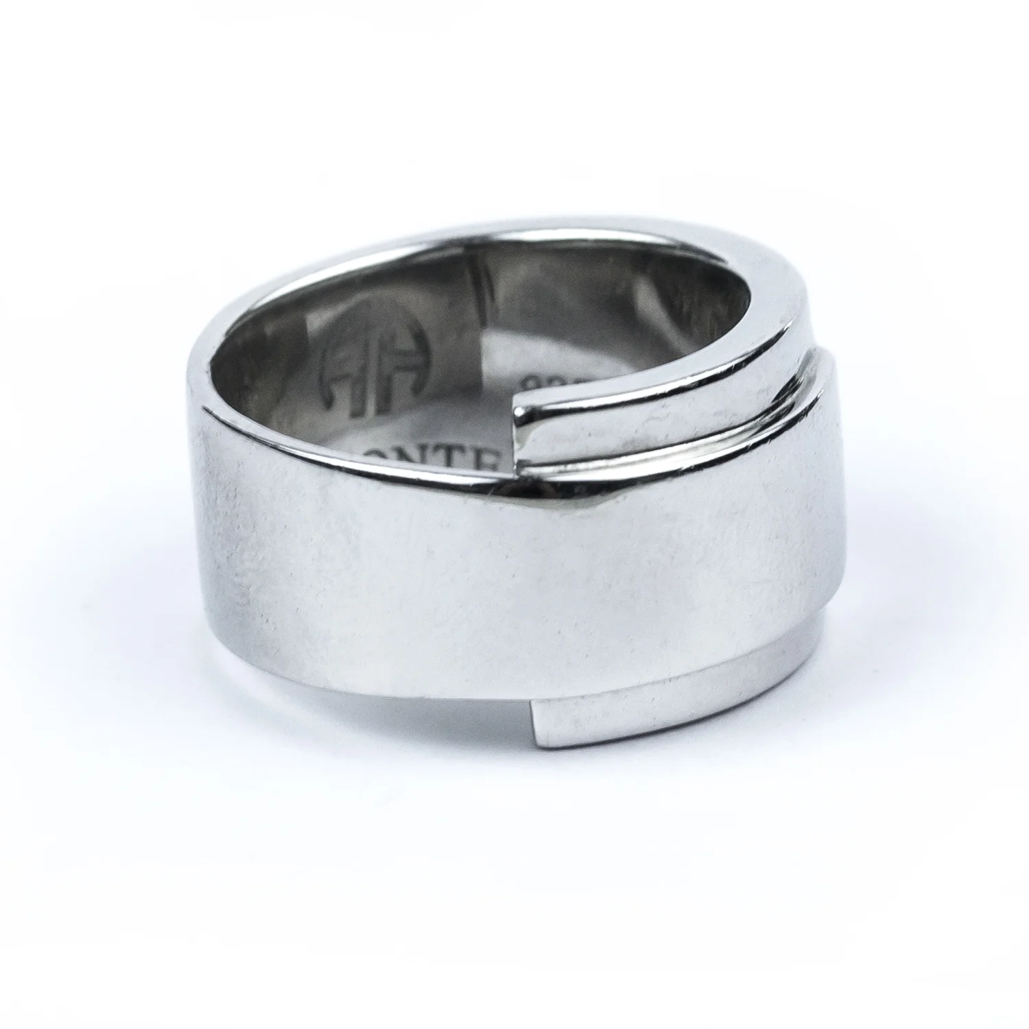 thealmontefinejeweleryboxerring