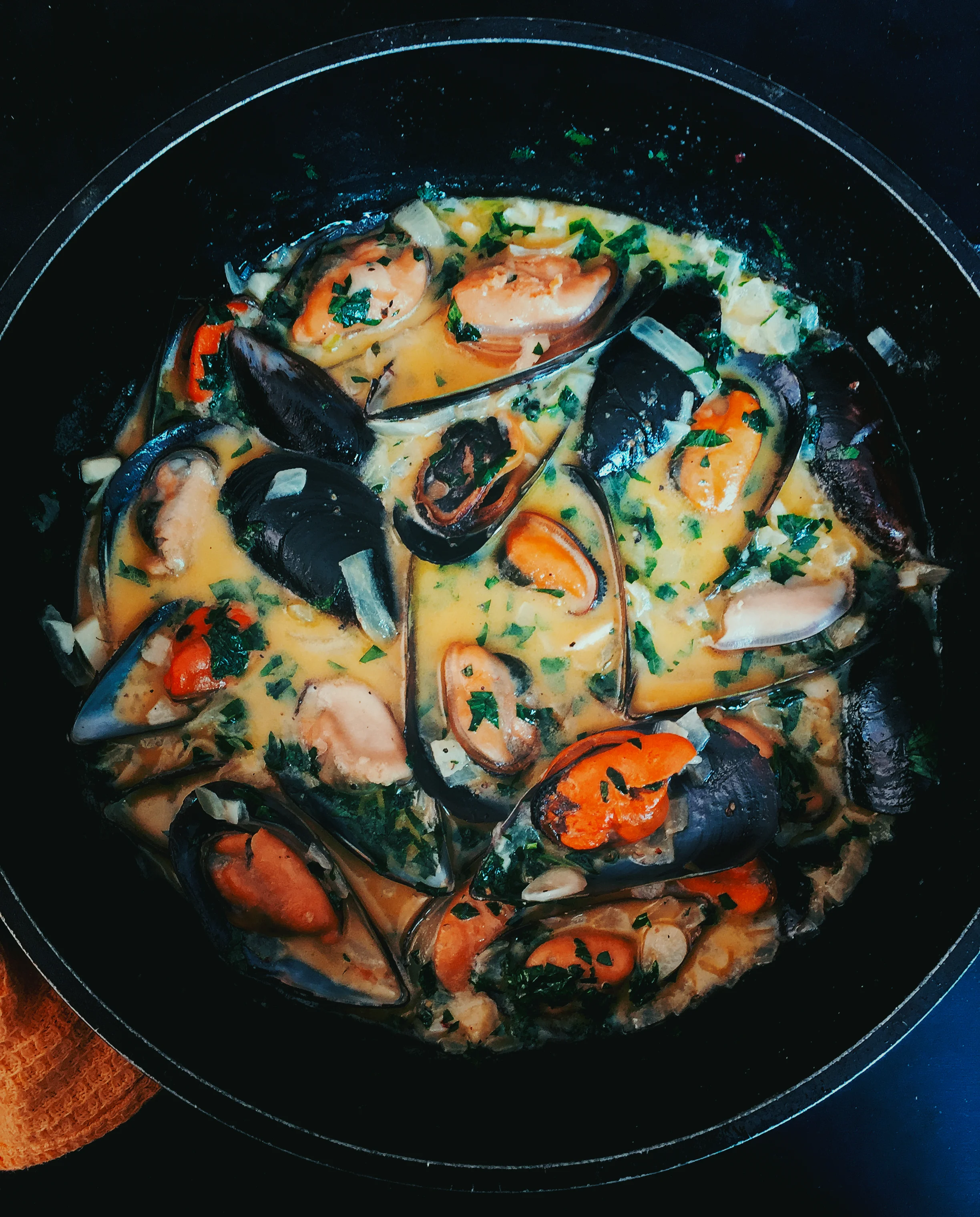 Mussels in Creamy Sauce 