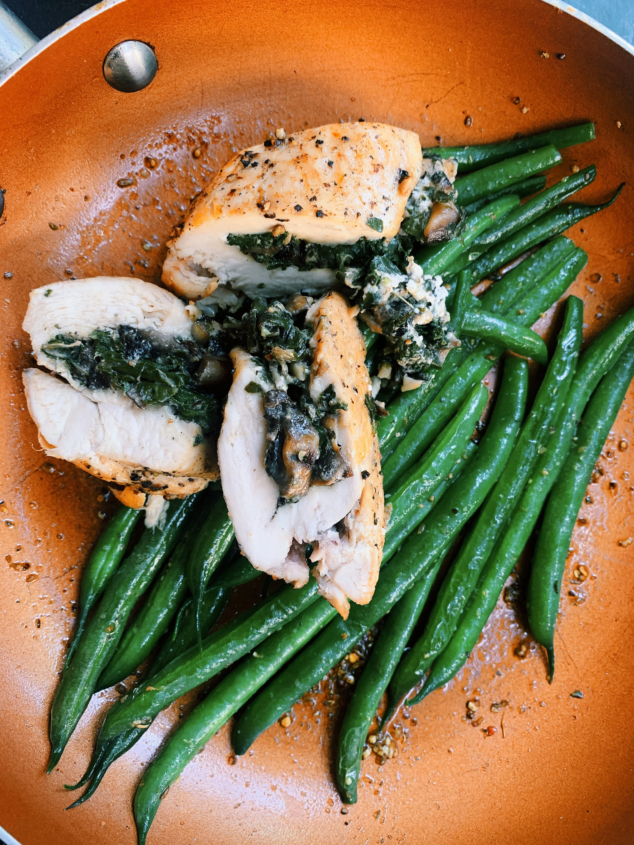 Spinach &amp; Cream Cheese Chicken Breasts