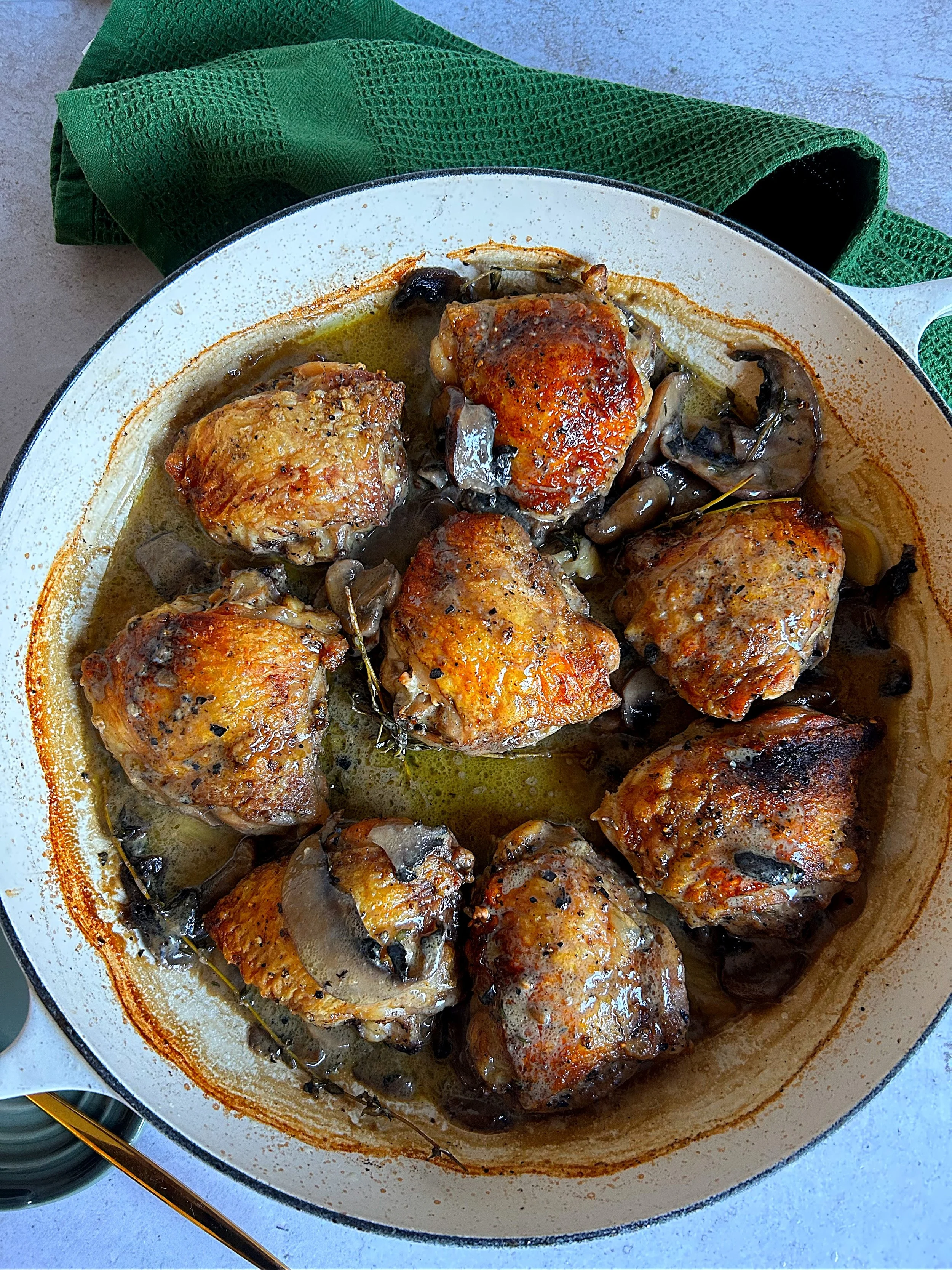Creamy Mushroom & Thyme Chicken Thighs