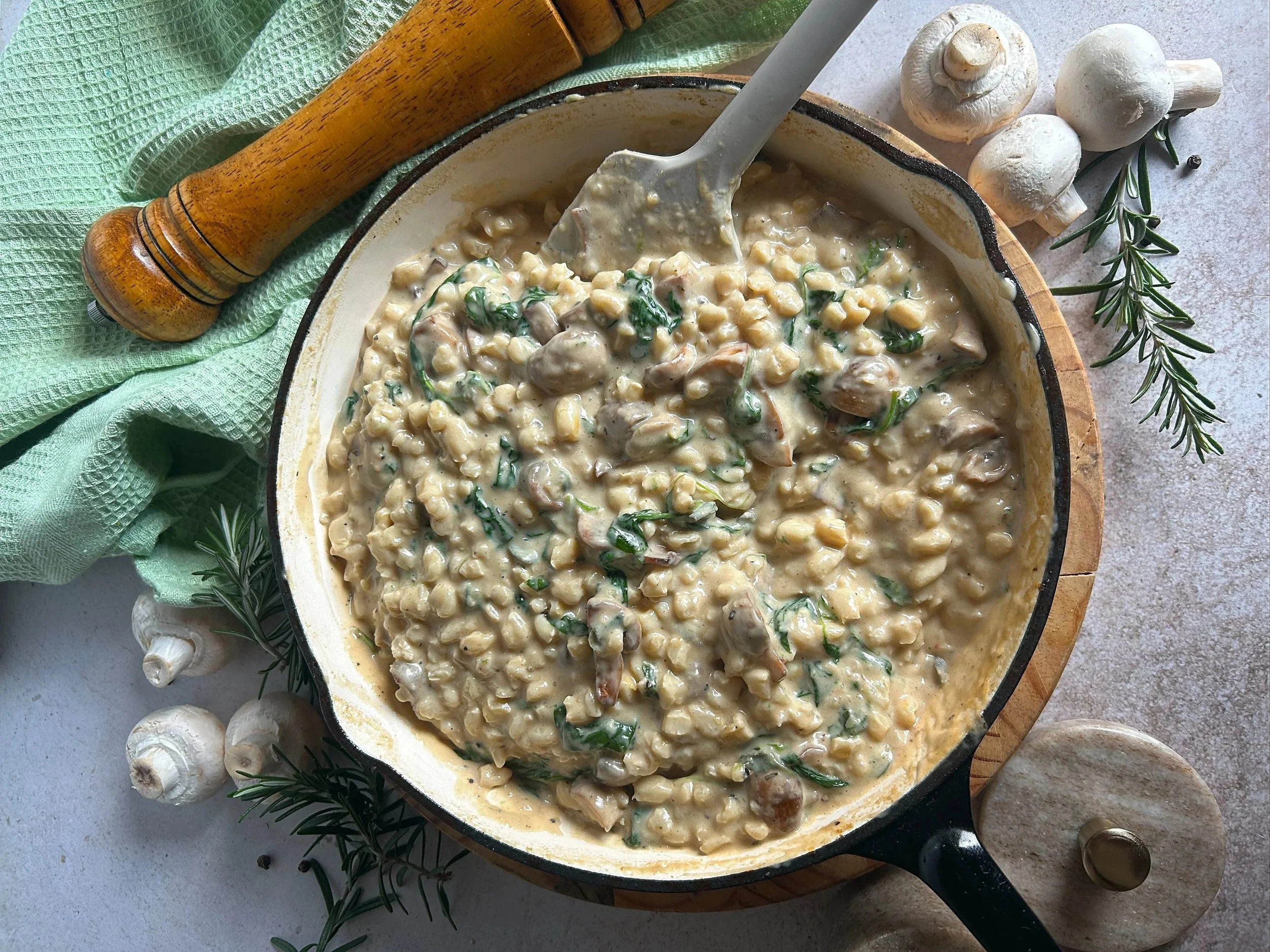 Creamy Spinach & Mushroom Samp