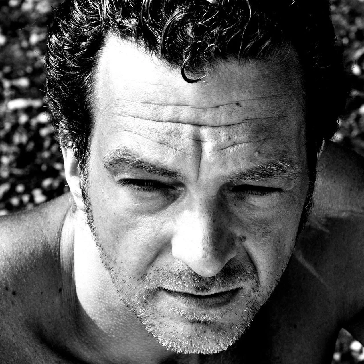 Ludwig Mag. Drahosch unterrichtet in der Filmklasse und in der Meisterklasse und in der Masterclass künstlerische Fotografie der LIK Akademie für Foto und Design.