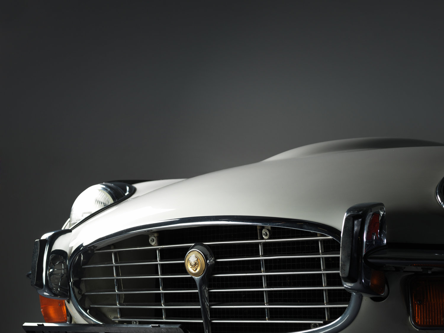 Professionelle Automobilfotografie! LIK Dozent und mehrfach ausgezeichneter Profifotograf Roland Froschauer zeigt bei seinem Fotoworkshop wie es geht!