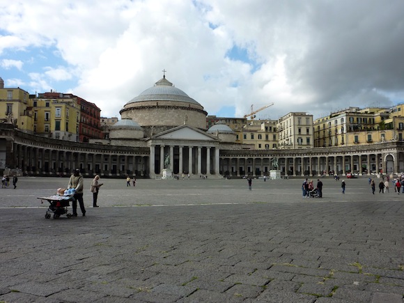 naples-piazza.jpg