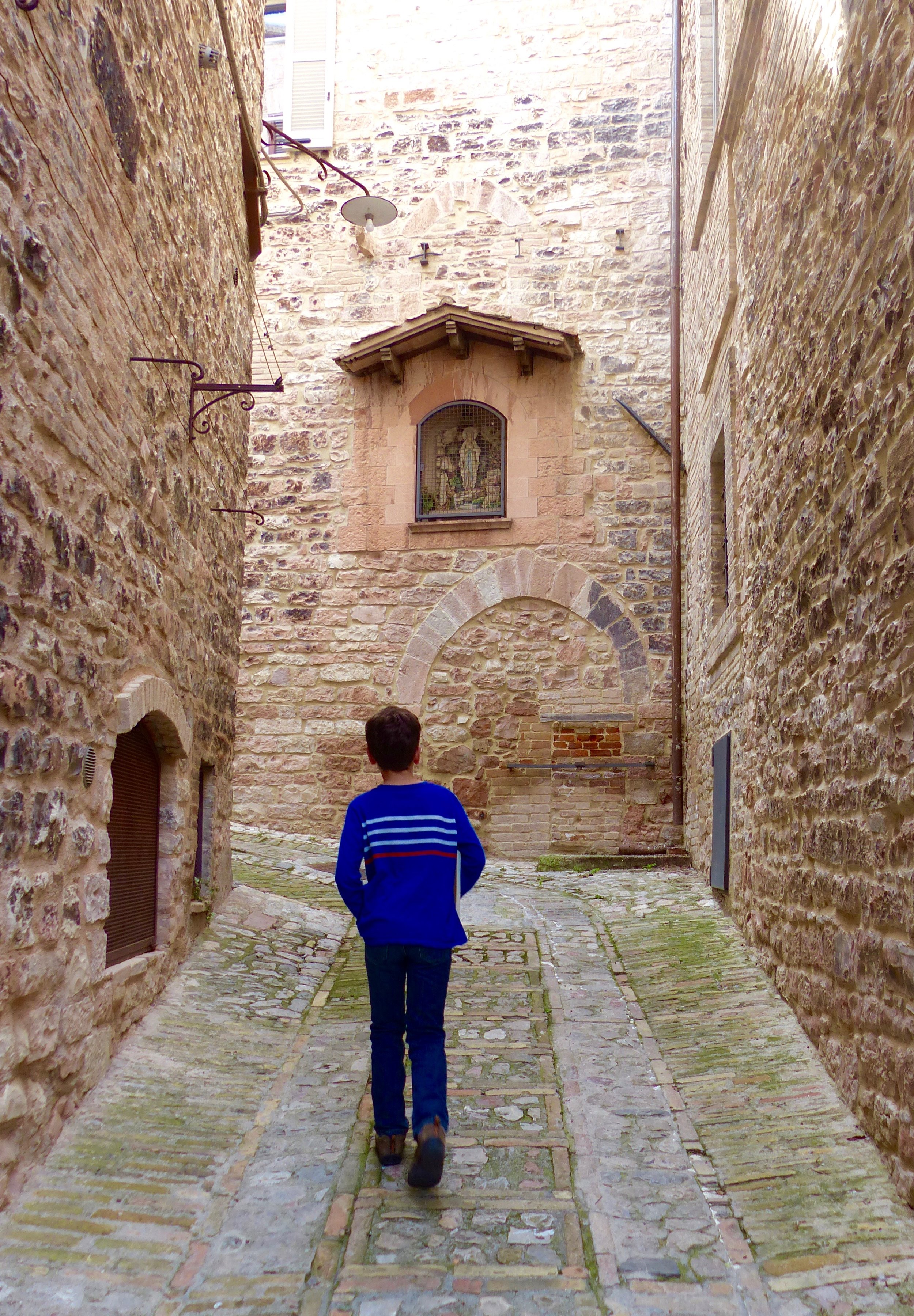spello_Gabe_road.jpg
