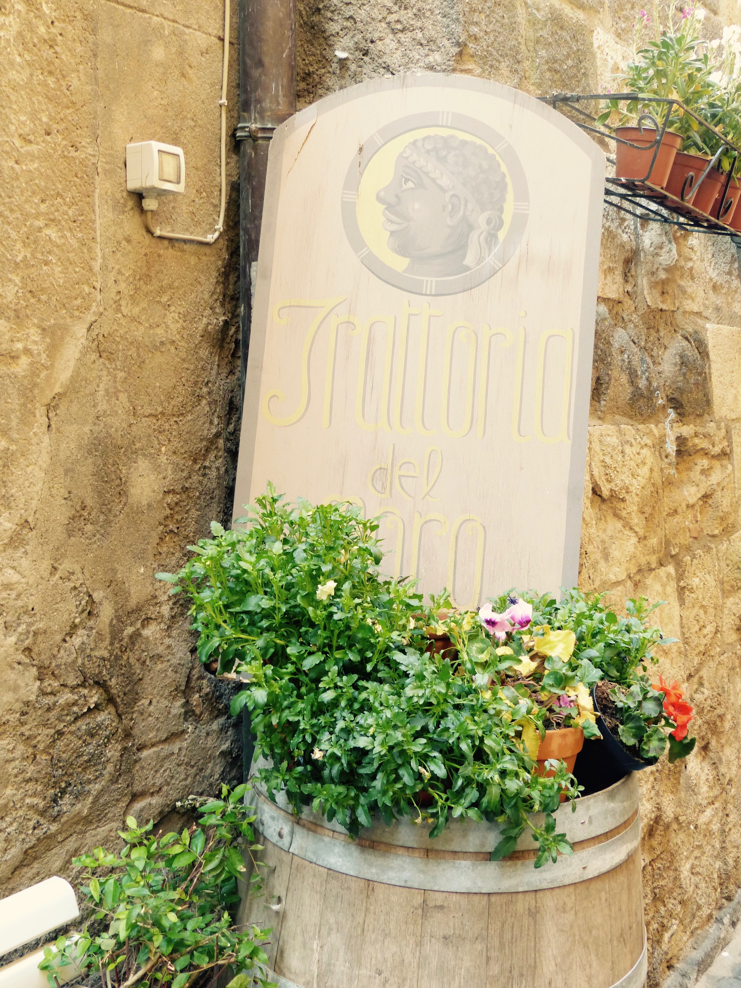 orvieto_morro_sign.jpg