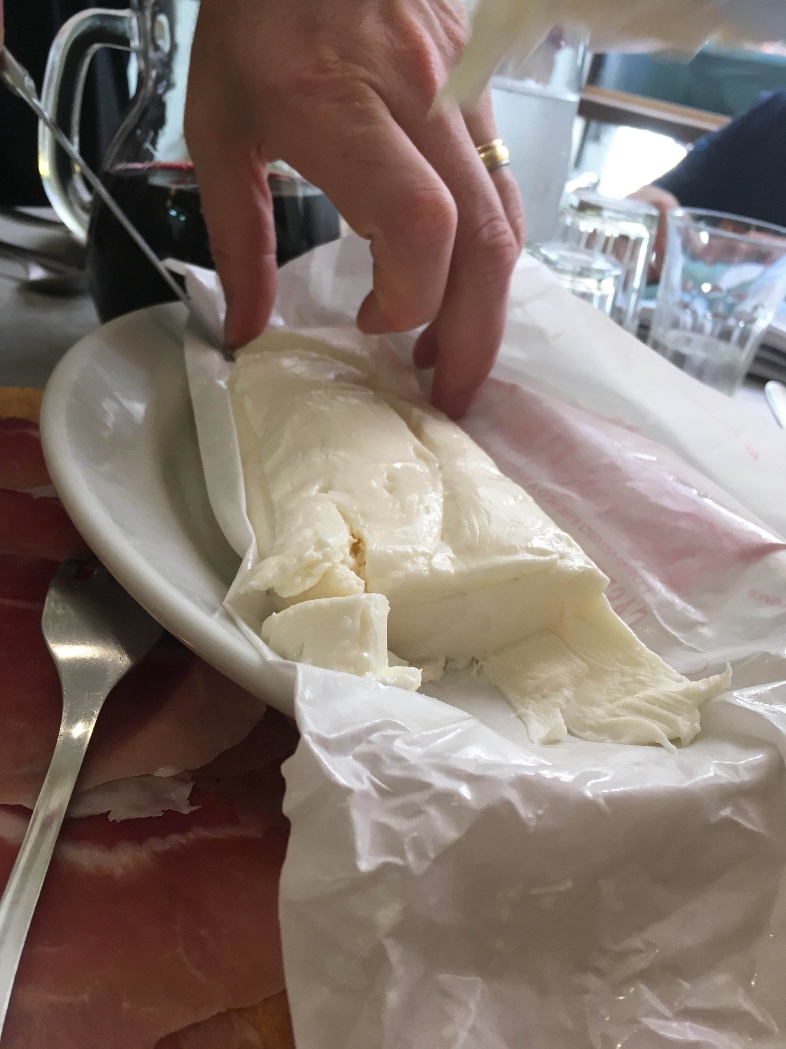 Stracciata cheese