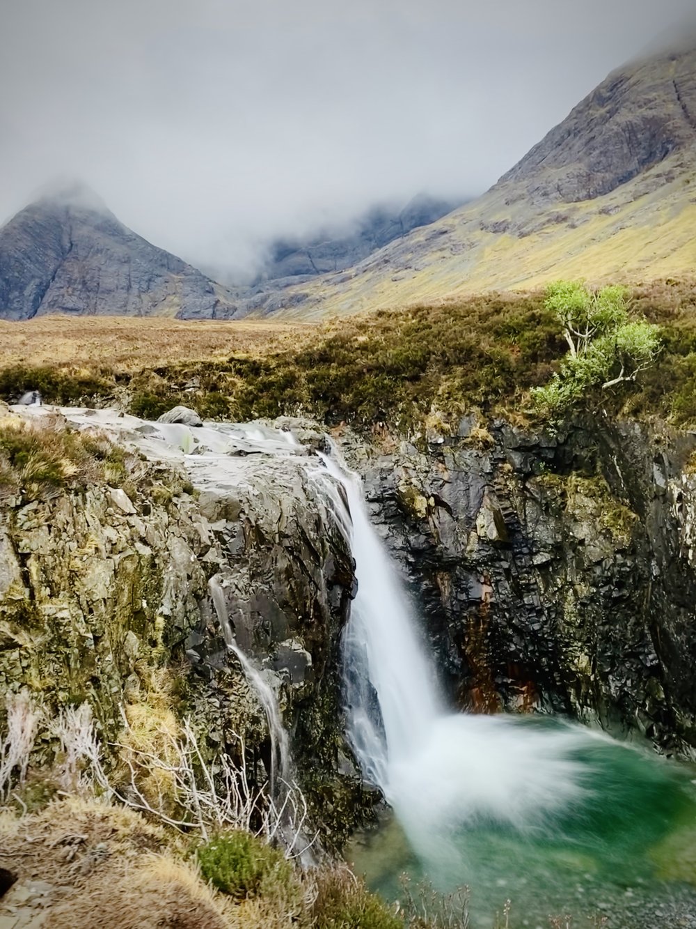 hiking family vacation to isle of skye, scotland