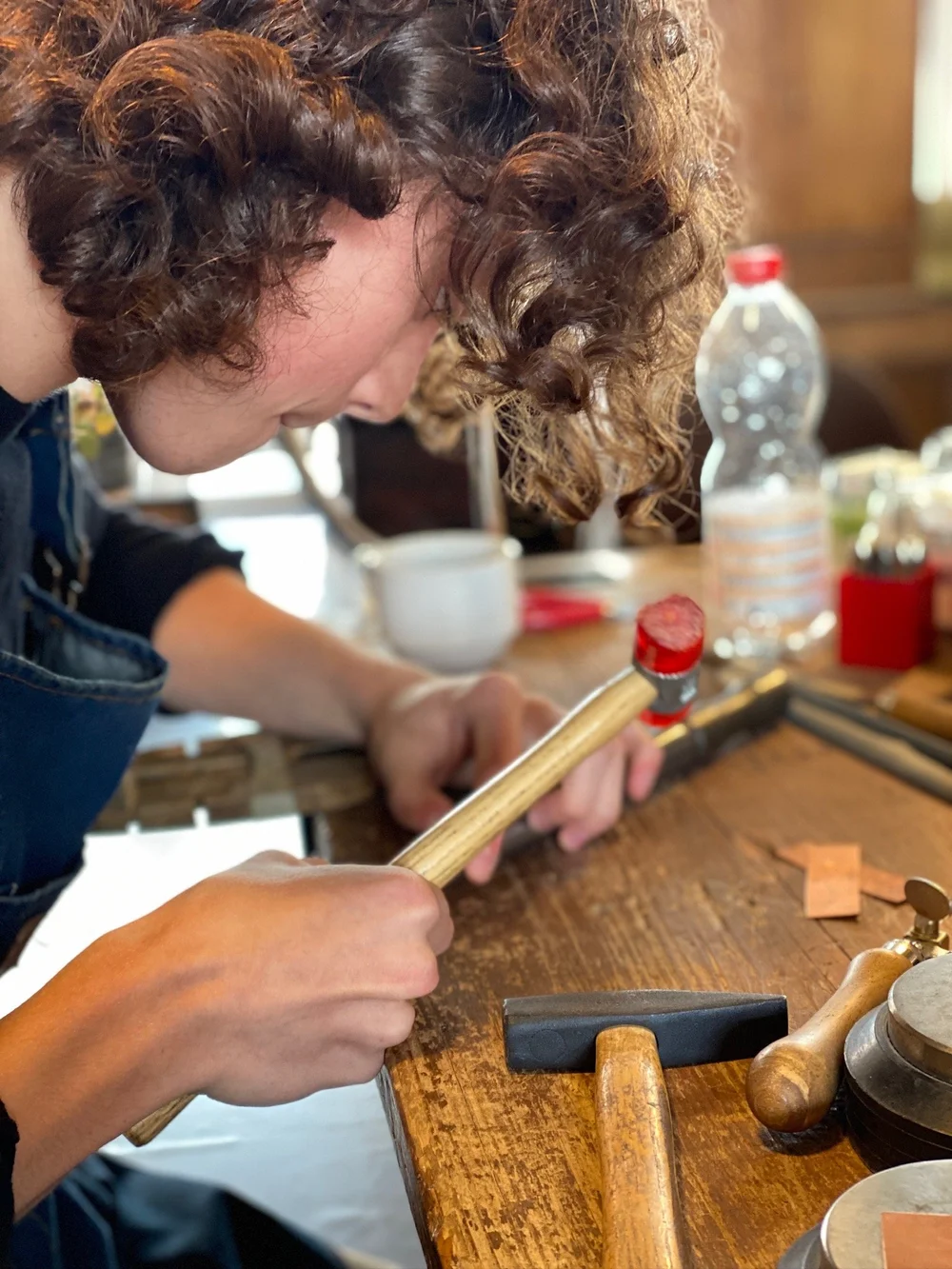 ring making in bruges at the silver hand