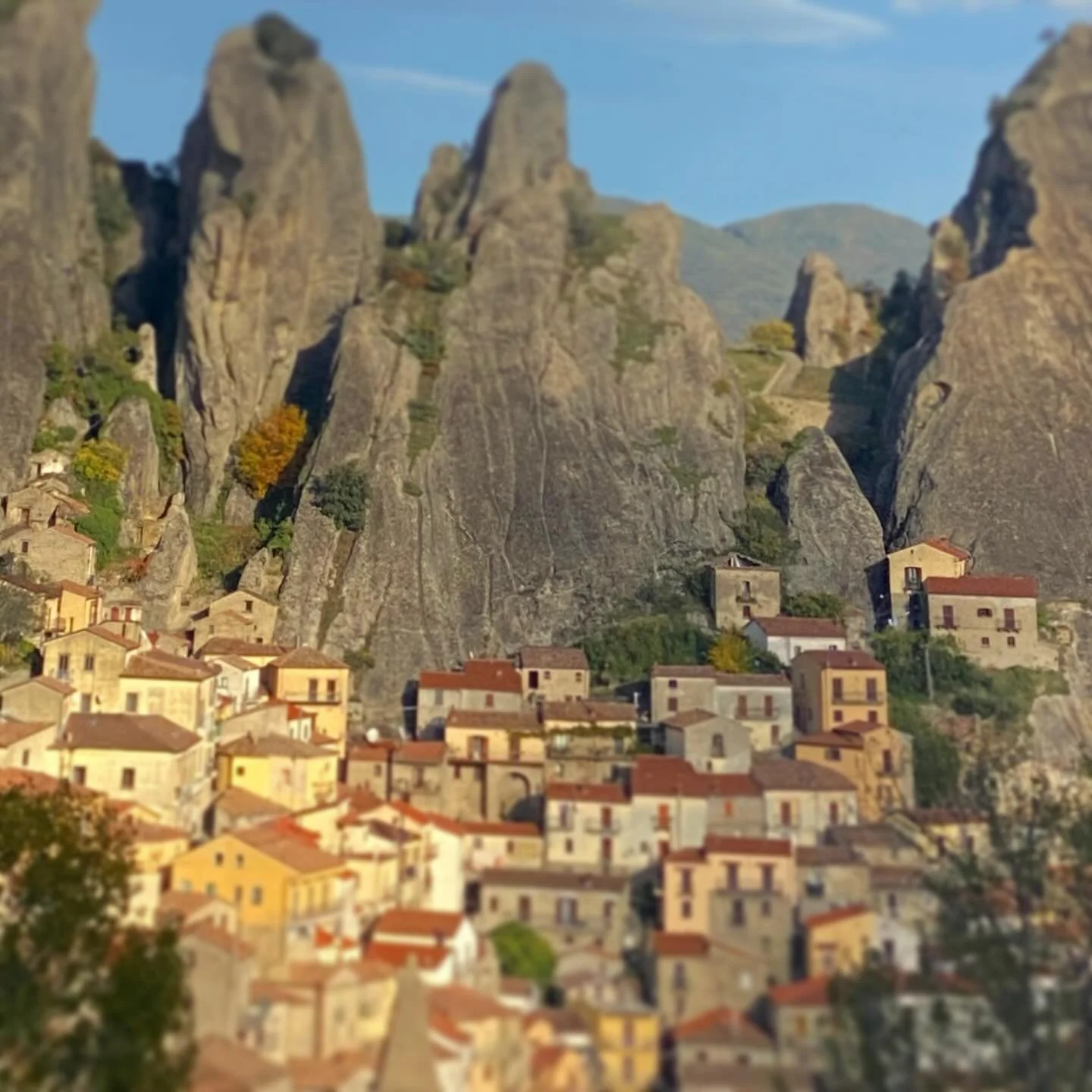 We were winding our way toward Matera when @max_brunelli turned off route, citing something he had to show us. That&rsquo;s how we ended up in Castelmezzano, a village so impossibly perched and perfectly proportioned it looks like a presepe&mdash;an 